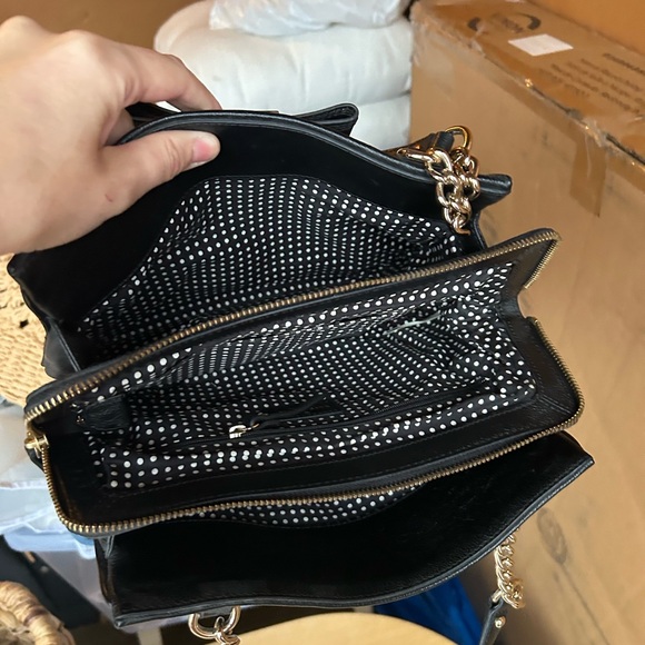 Black Kate Spade purse. Hardly used and in great condition. - Picture 5 of 14